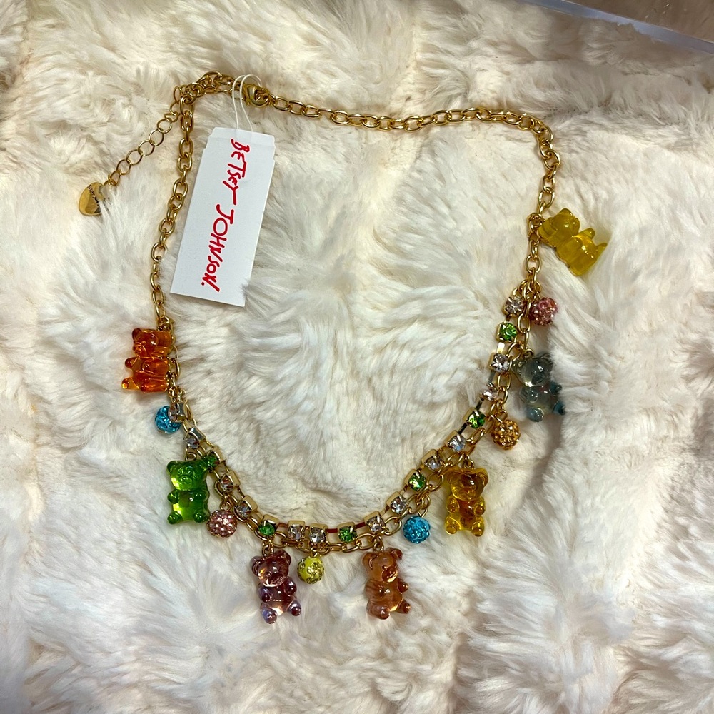 Betsey johnson necklace